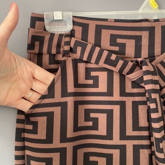 Fall Preppy Academia Pants: High Waist Labyrinth Leggings Size S/M - Picture 5 of 11